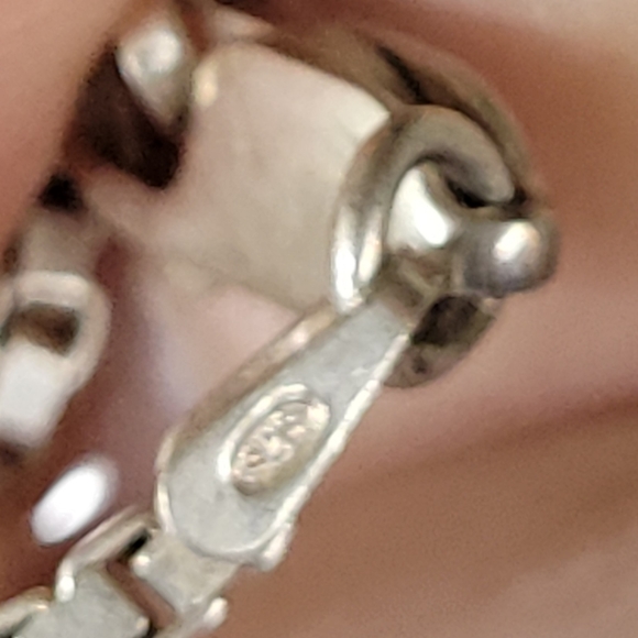 19.1g Sterling Silver box chain 19.75" w free pendant. Beautiful 925 chain 2mm - Picture 7 of 14